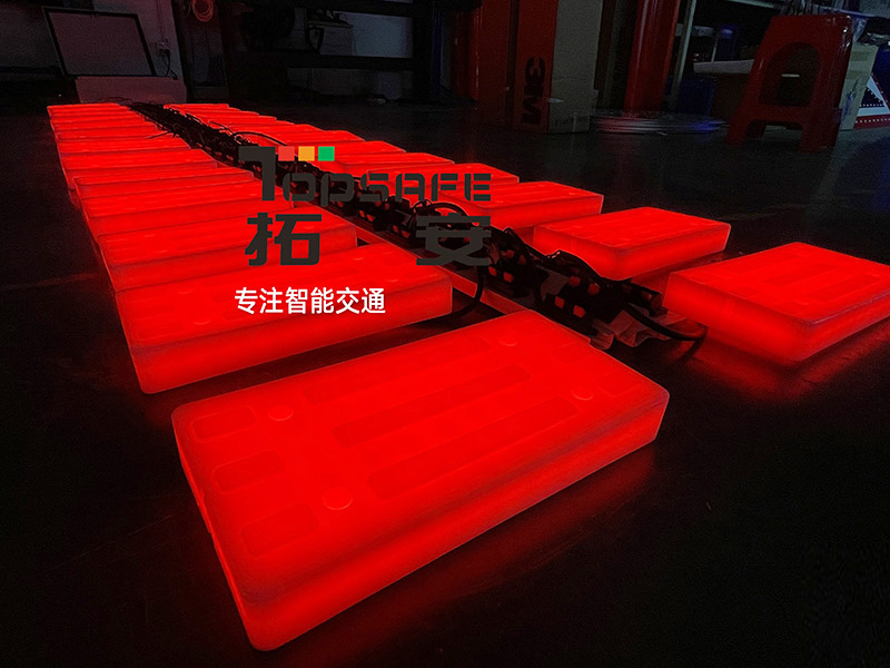 紅色2.jpg 紅色2.jpg